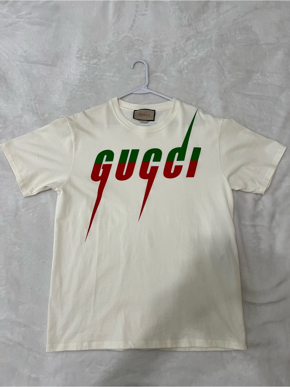 Gucci Cream Short-Sleeve Tee with Red and Green Slashed Logo
